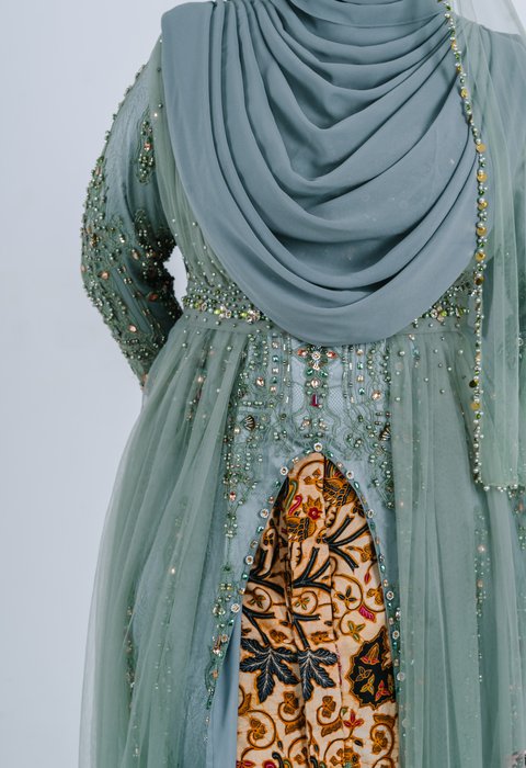 Kebaya Emerald Inayah