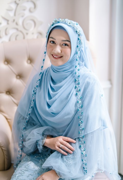 Dress Biru Lengan Balon