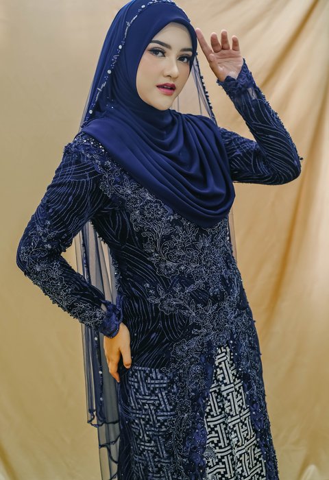 Kebaya Navy Tanpa Furing